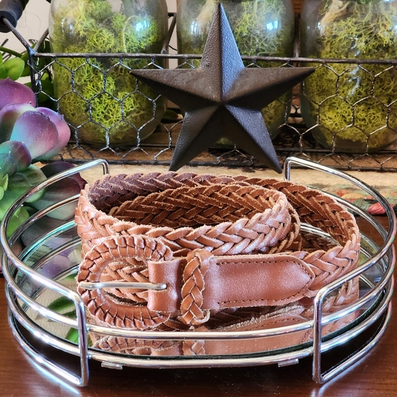 Unbranded Accessories - Vintage Genuine Leather Brown Braided Belt 1" x 44" Made In Uraguay Size 14|16